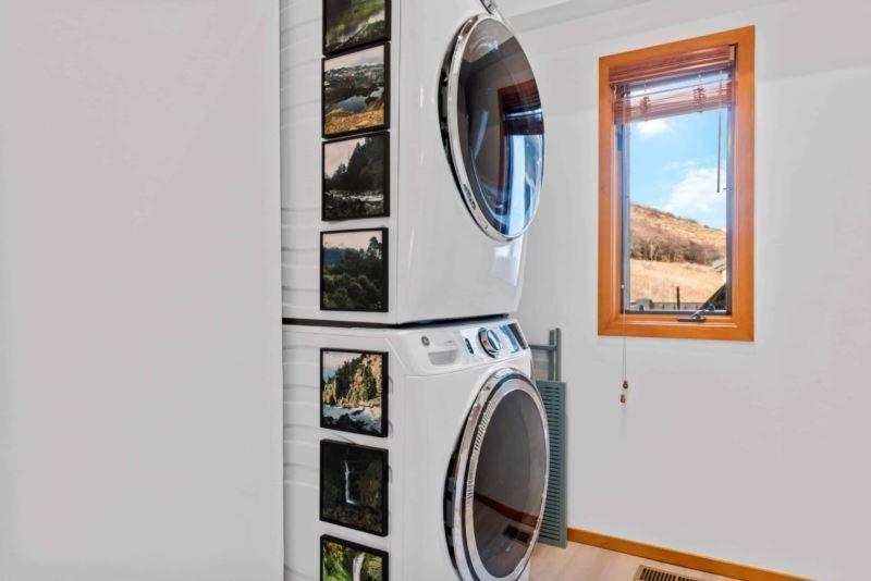 Ridgepoint Townhome 198 By East West Hospitality ビーバークリーク エクステリア 写真