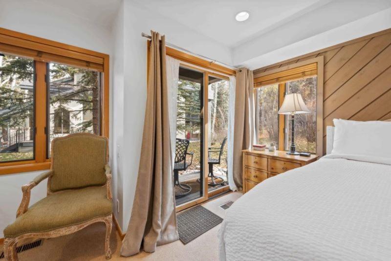 Ridgepoint Townhome 198 By East West Hospitality ビーバークリーク エクステリア 写真